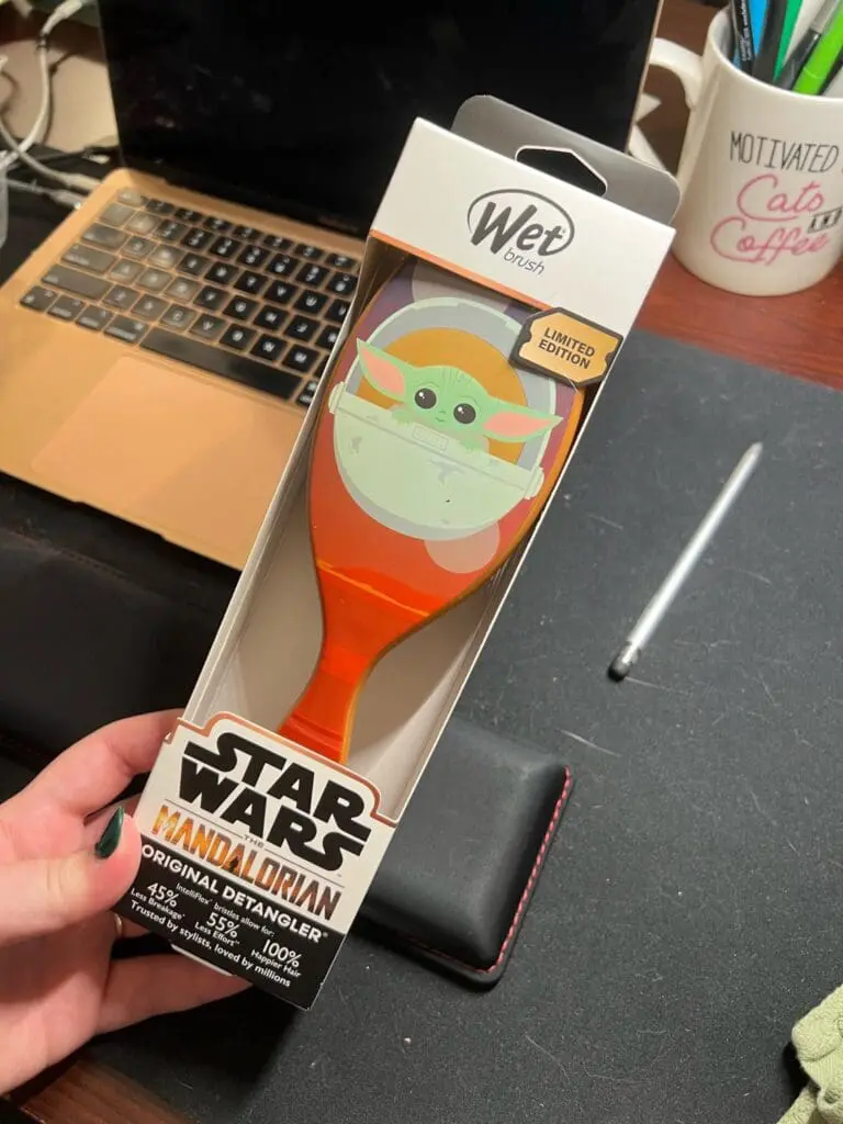 Mandalorian Baby Yoda Themed Wet Brush - Cats & Coffee Mandalorian Baby Yoda Themed Wet Brush