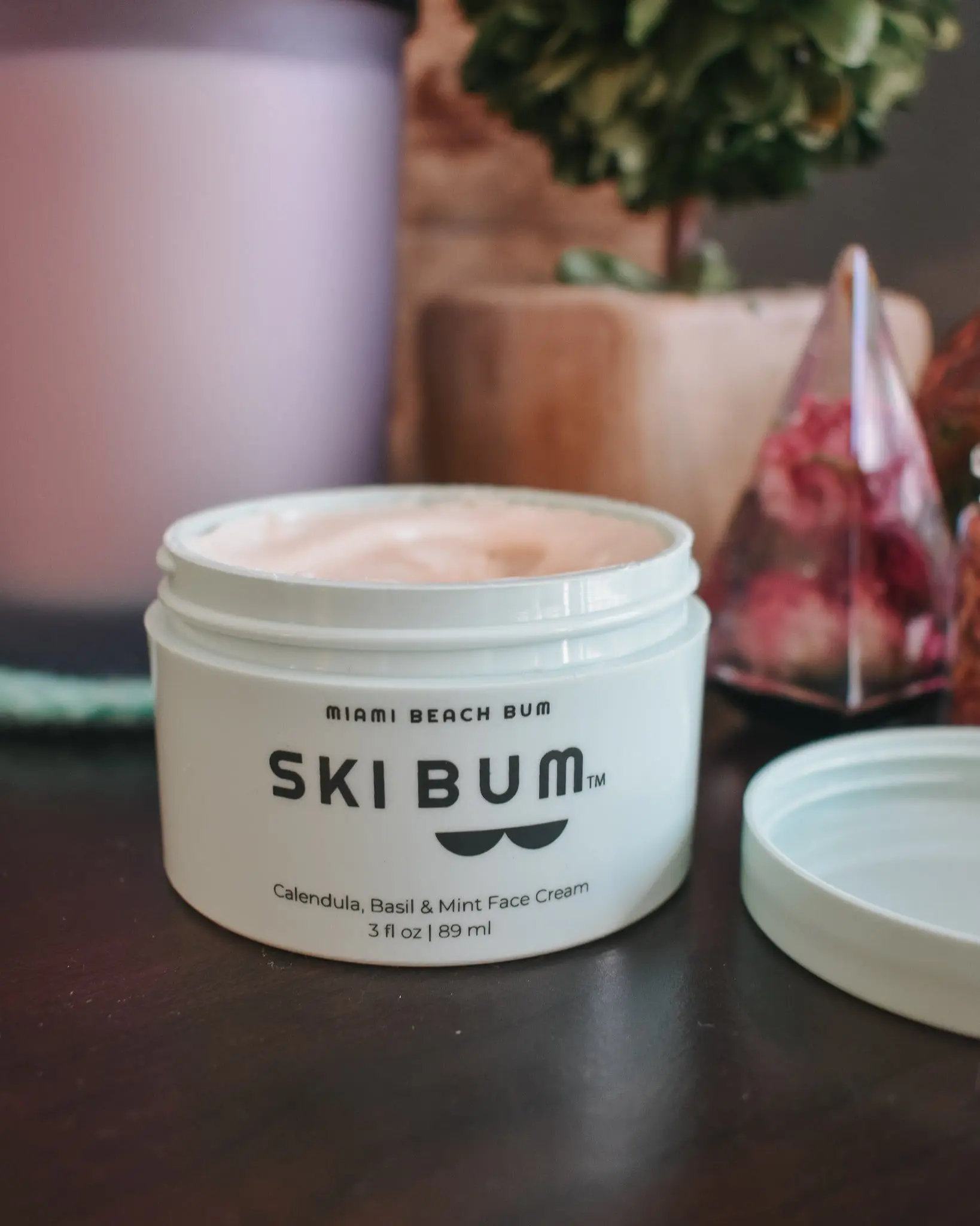 Miami Beach Bum's Ski Bum Face Cream Review9-min - Cats & Coffee