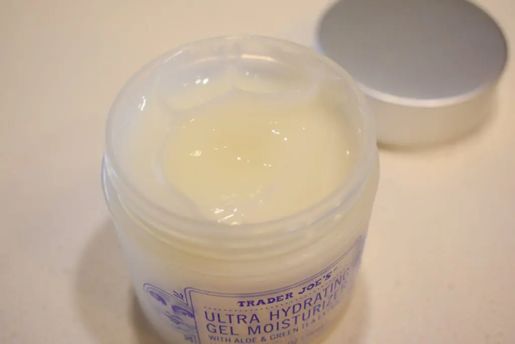 Trader-Joe’s-Ultra-Hydrating-Gel-Moisturizer-with-Aloe-and-Green-Tea-Extract5-1 - Cats & Coffee Trader Joe’s Ultra Hydrating Gel Moisturizer with Aloe and Green Tea Extract; photo by Christine Csencsitz
