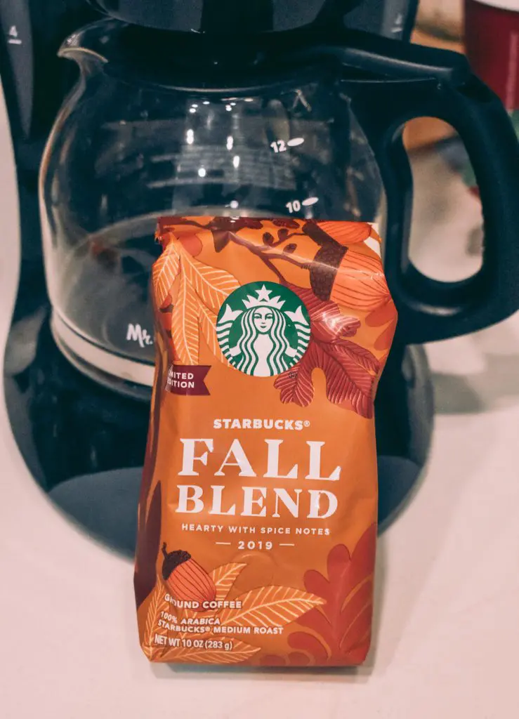 Embracing-the-Season-with-Starbucks-Fall-Blend-by-Christine-Csencsitz2 - Cats & Coffee Embracing the Season with Starbucks' Fall Blend by Christine Csencsitz