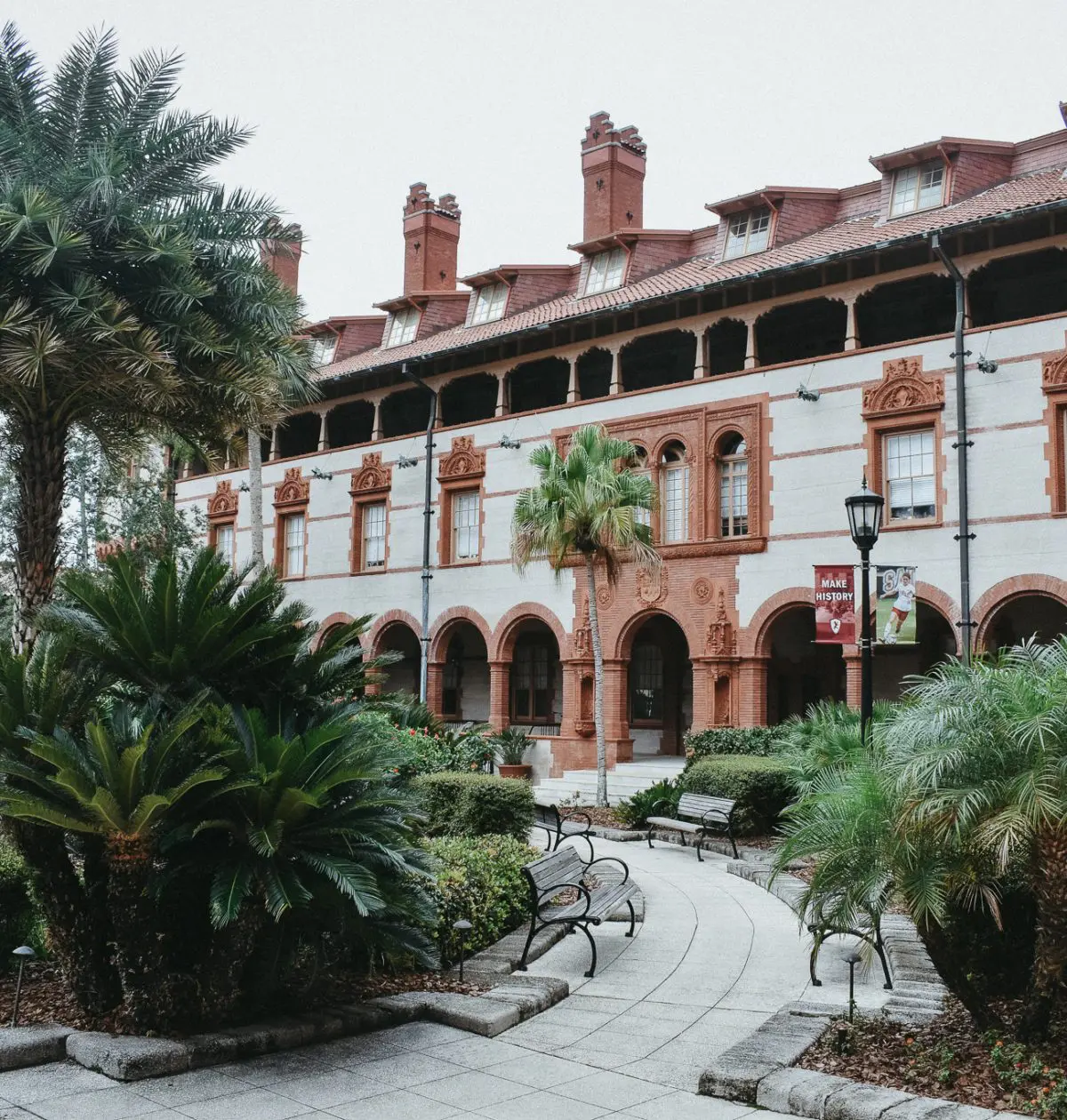 Flagler-College-St.-Augustine-FL4 - Cats & Coffee St. Augustine, often considered the United State's oldest city (or, at least, the longest continually inhabited European-founded city in the country), is a beautiful place to visit. Whether you're looking to eat great food, shop in some cute little boutiques, or explore the beautiful old architecture, you're sure to come across Flagler College's Ponce de Leon Hall. Read more about this historic national landmark and the history behind it here!