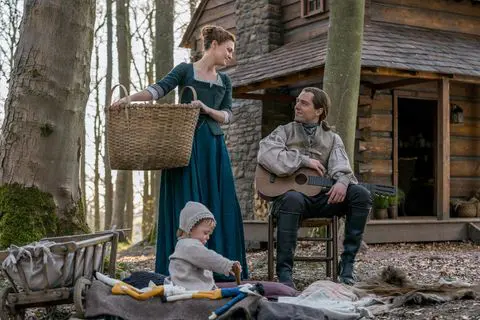 Outlander-Season-5-Recap-Episodes-One-and-Two4 - Cats & Coffee Outlander Season 5 Recap: Episodes One and Two