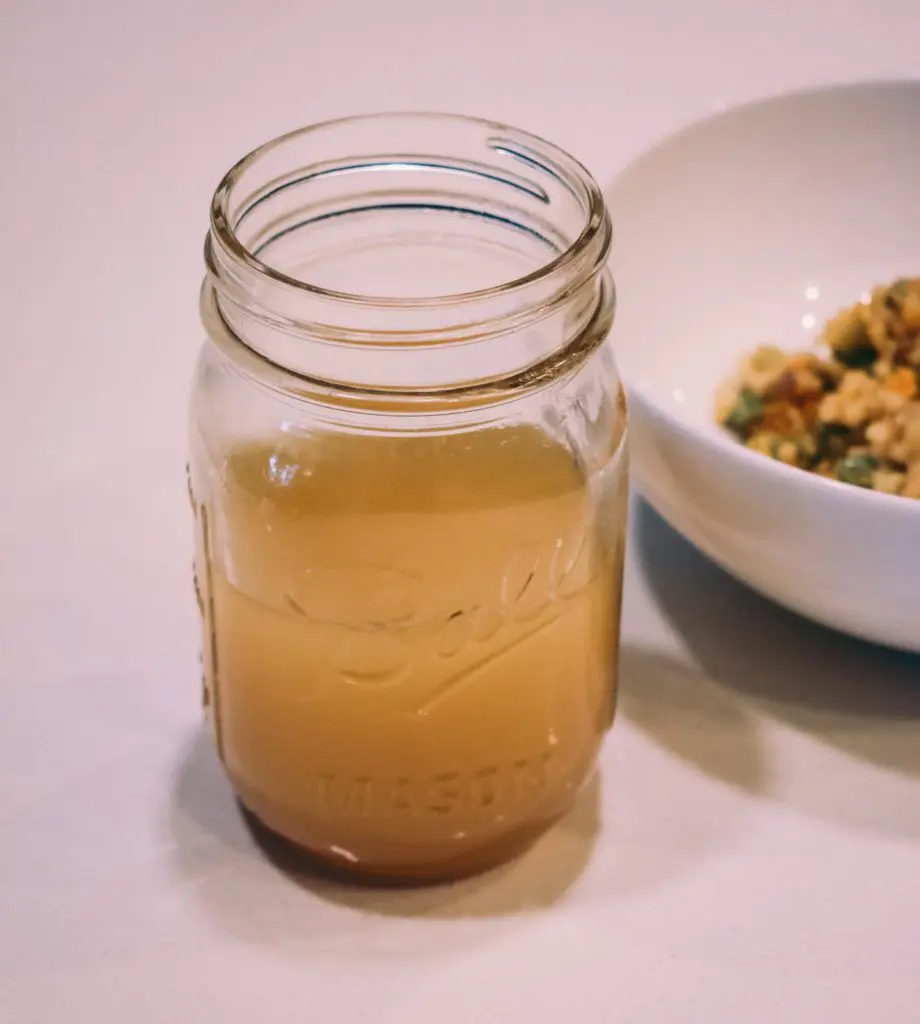 How-to-Make-Your-Own-Vegetable-Stock12 - Cats & Coffee