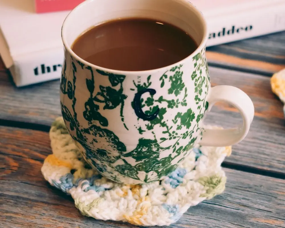 Colorful-Home-Accents-from-the-Critter-Crafting-Crochet-Shop10 - Cats & Coffee