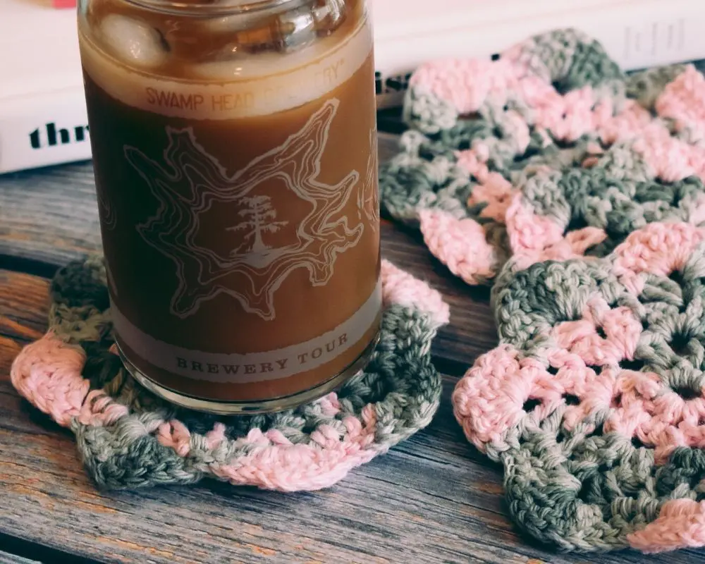 Colorful-Home-Accents-from-the-Critter-Crafting-Crochet-Shop7 - Cats & Coffee