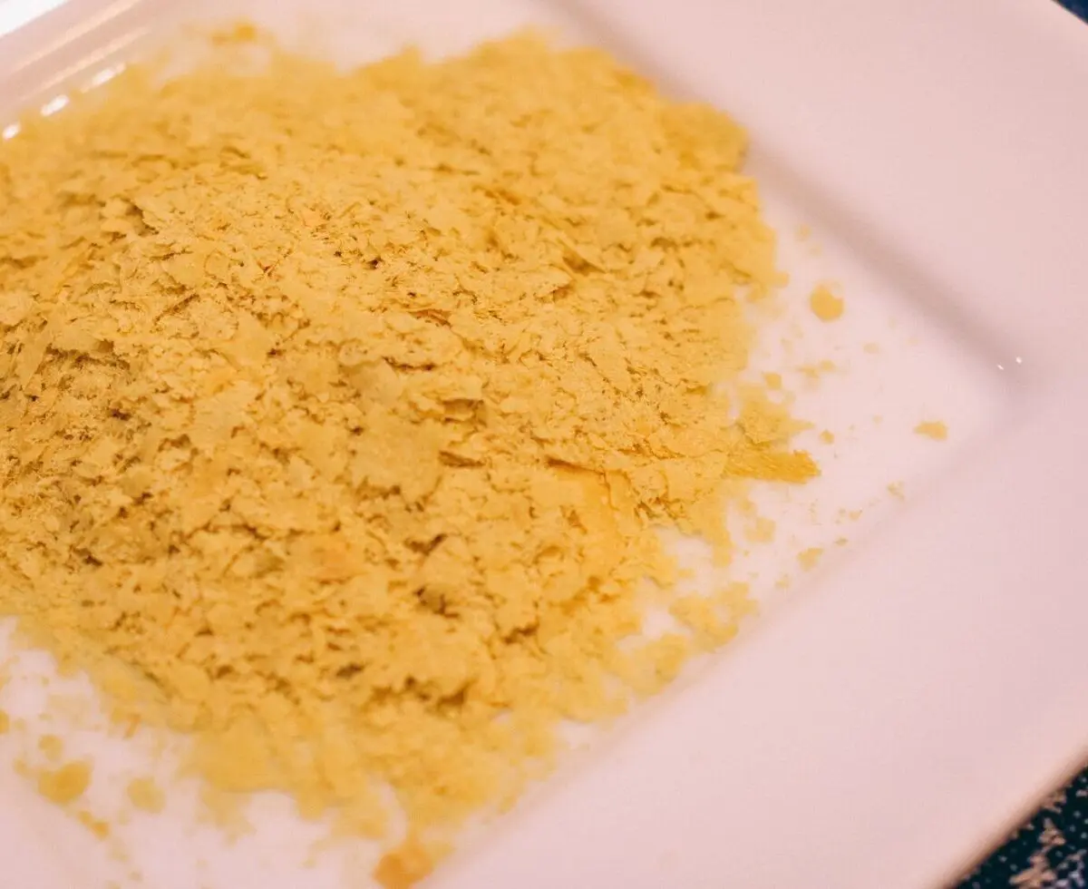 How to Use Nutritional Yeast in a Plant Based Diet