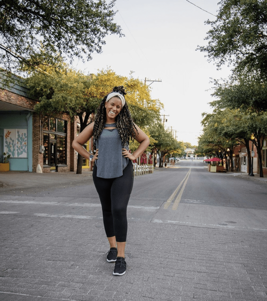 Brooklynne-Palmer-Medical-Student-Plant-Based-Nutrition-Activist-@beetsbybrooke1 - Cats & Coffee