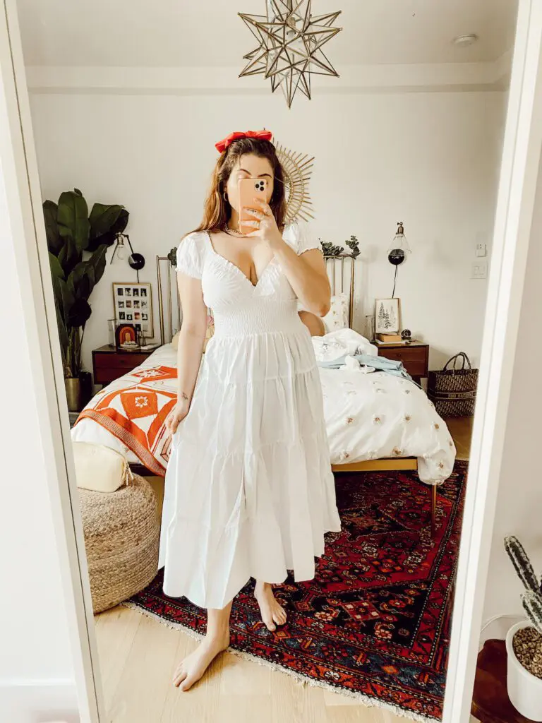Noelle-Downing-Blogger-Influencer-@noelledowning-2 - Cats & Coffee