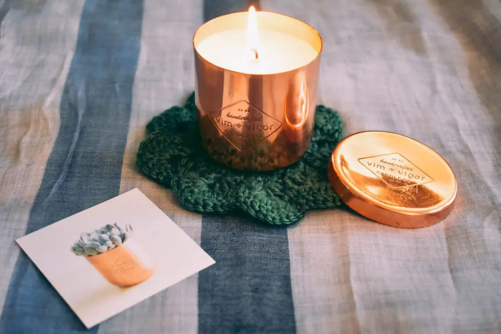 Vim-Vigor-Candle-Co.-Handcrafted-and-Sustainable-Candles15 - Cats & Coffee No. 139 Vanilla + Sandalwood from Vim + Vigor Candle Co
