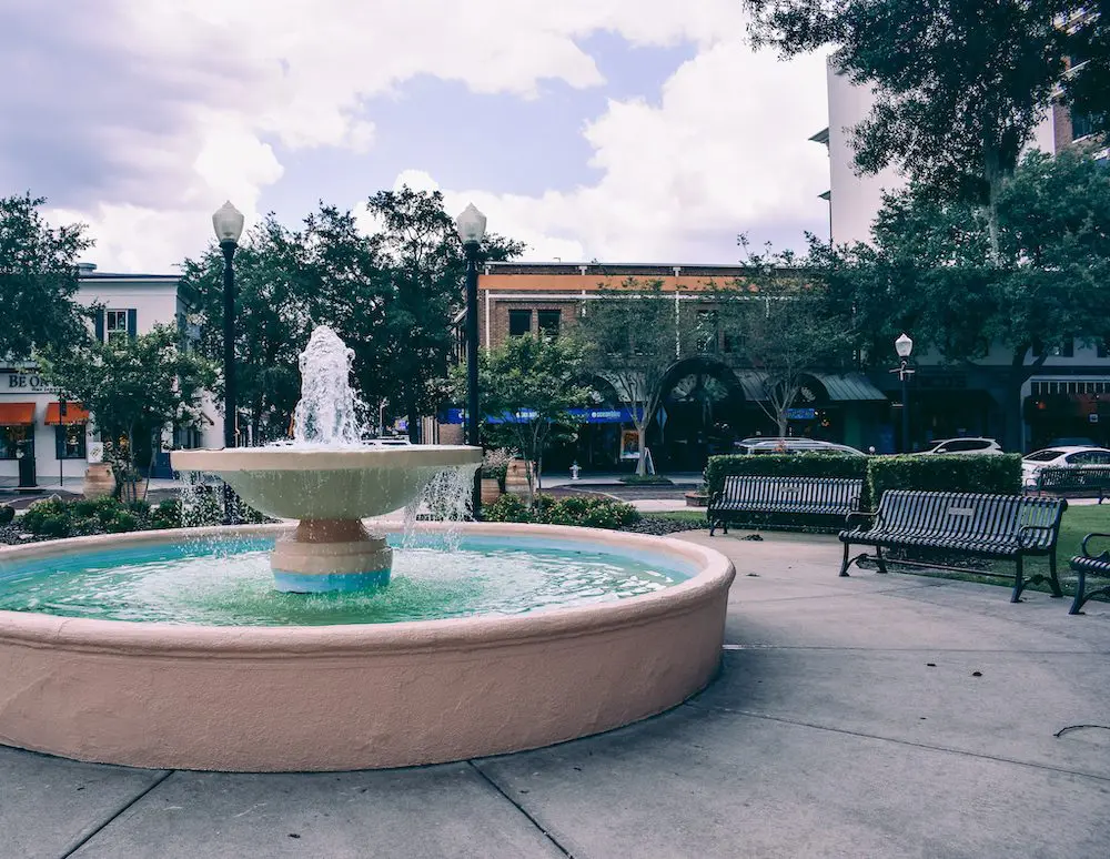 Why-We-Should-All-Support-Small-Business-and-Entrepreneurship3 - Cats & Coffee