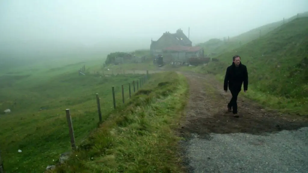 Shetland-BBC-Shows-to-Watch-if-You-Love-Outlander3 - Cats & Coffee Shetland - BBC - Shows to Watch if You Love Outlander