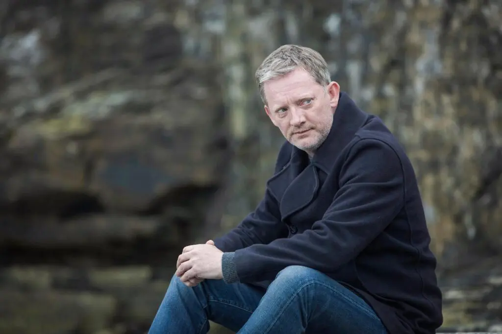 Shetland-BBC-Shows-to-Watch-if-You-Love-Outlander4-1 - Cats & Coffee Shows to Watch if you Love Outlander - Shetland