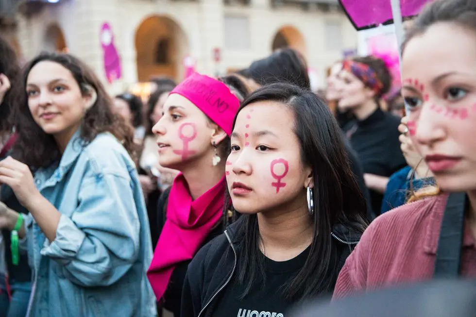 A-Safe-World-For-Girls-Starts-With-Taking-Them-Seriously-Masuma-Ahuja-for-Elle-photo-source-nurphoto - Cats & Coffee