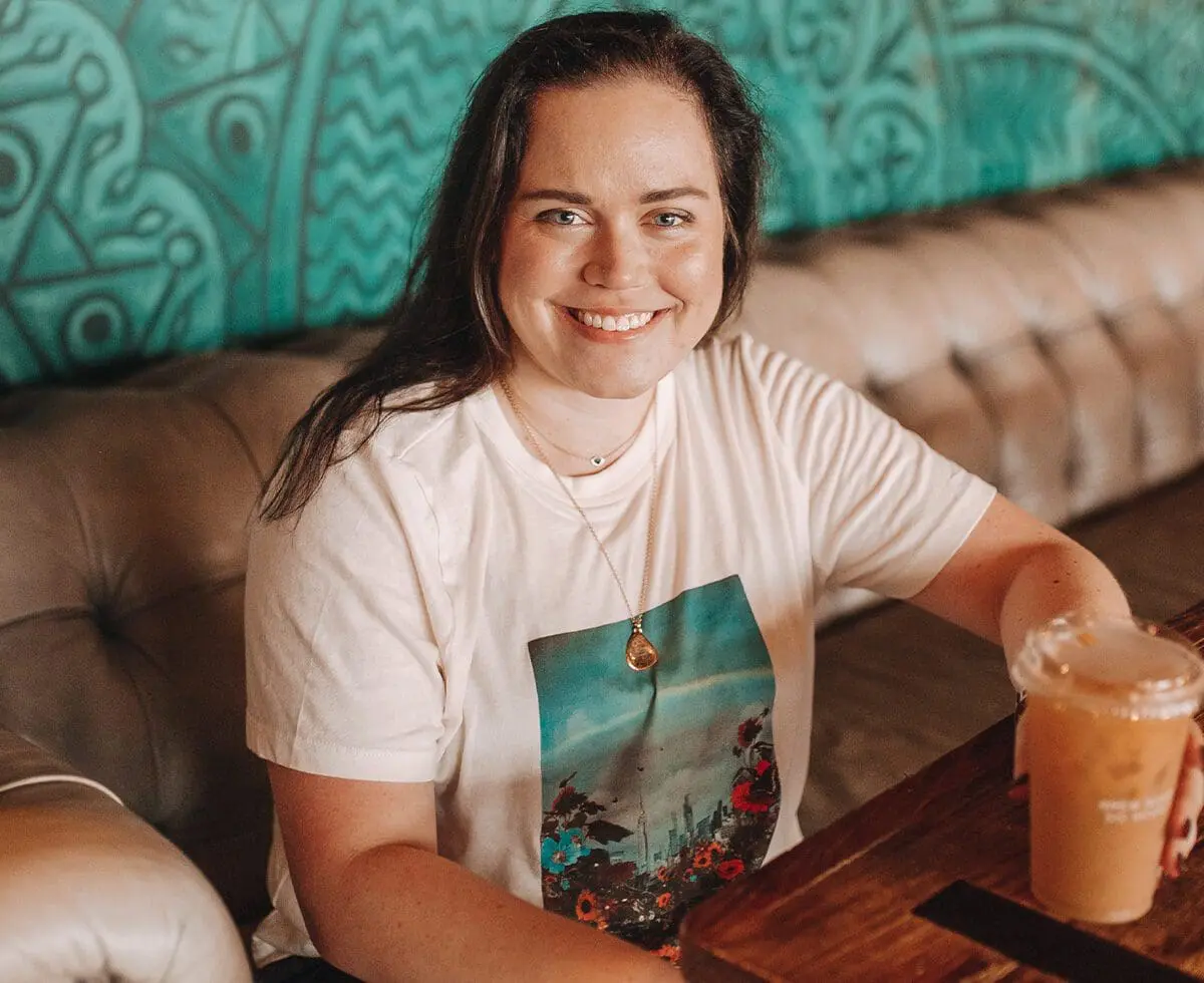 Madewell x Siobhán O'Dwyer NY Landscape Tomboy Tee CP - Cats & Coffee