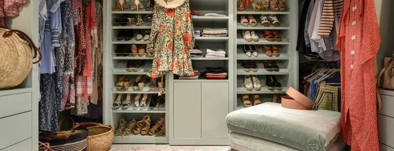 THOMAS-LOOF-CUSTOM-CLOSET-BY-CLOS-ETTE-IN-COLLABORATION-WITH-CAROLINE-RAFFERTY-INTERIORS- - Cats & Coffee