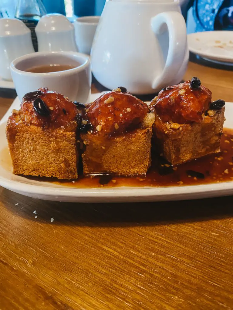 Yummy-House-China-Bistro-Superb-Chinese-Cuisine-in-South-Tampa10 - Cats & Coffee Best Restaurants in Tampa, Florida - Tampa City Guide