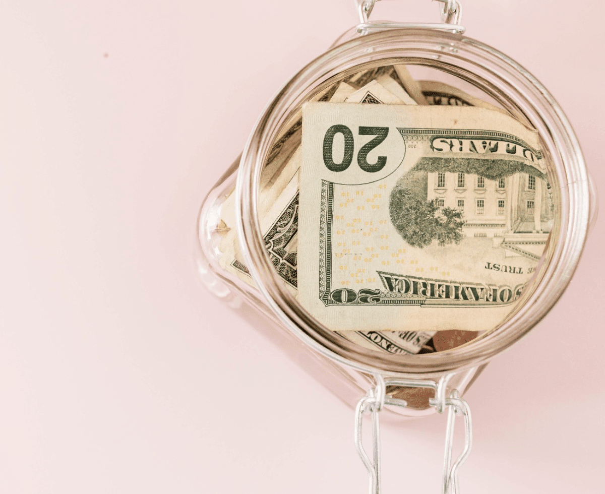 Money Saving Tips 2-min - Cats & Coffee