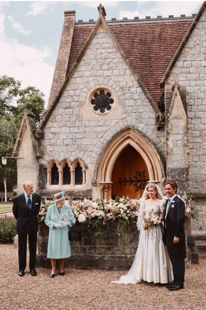 A-Detailed-Look-At-The-Queens-Life-In-Style-Naomi-Pike-for-Vogue1 - Cats & Coffee