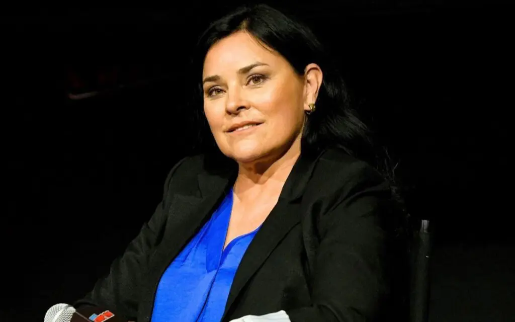 diana-gabaldon-outlander-prequel-book - Cats & Coffee