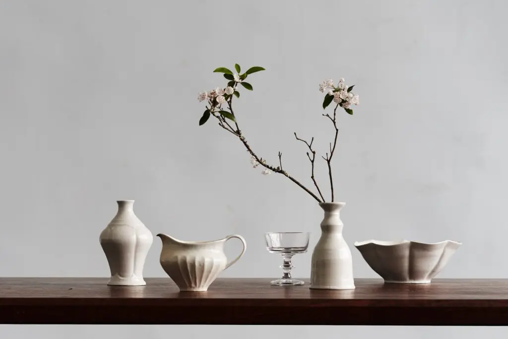 ‘Quiet Luxury’ Is Extending Beyond the Runways—And Into Your Home 1 - Cats & Coffee ‘Quiet Luxury’ Is Extending Beyond the Runways—And Into Your Home