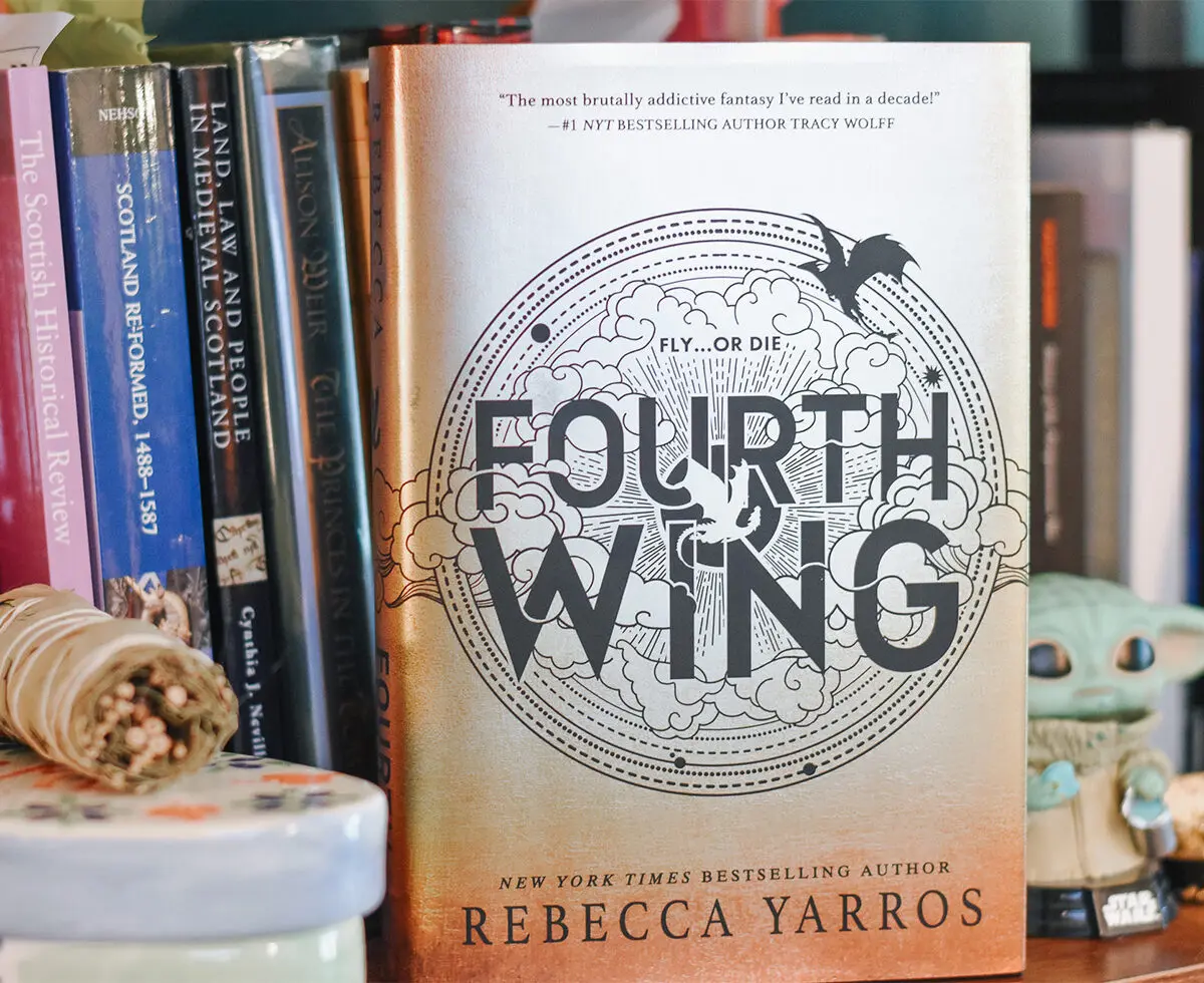 Fourth Wing by Rebecca Yarros