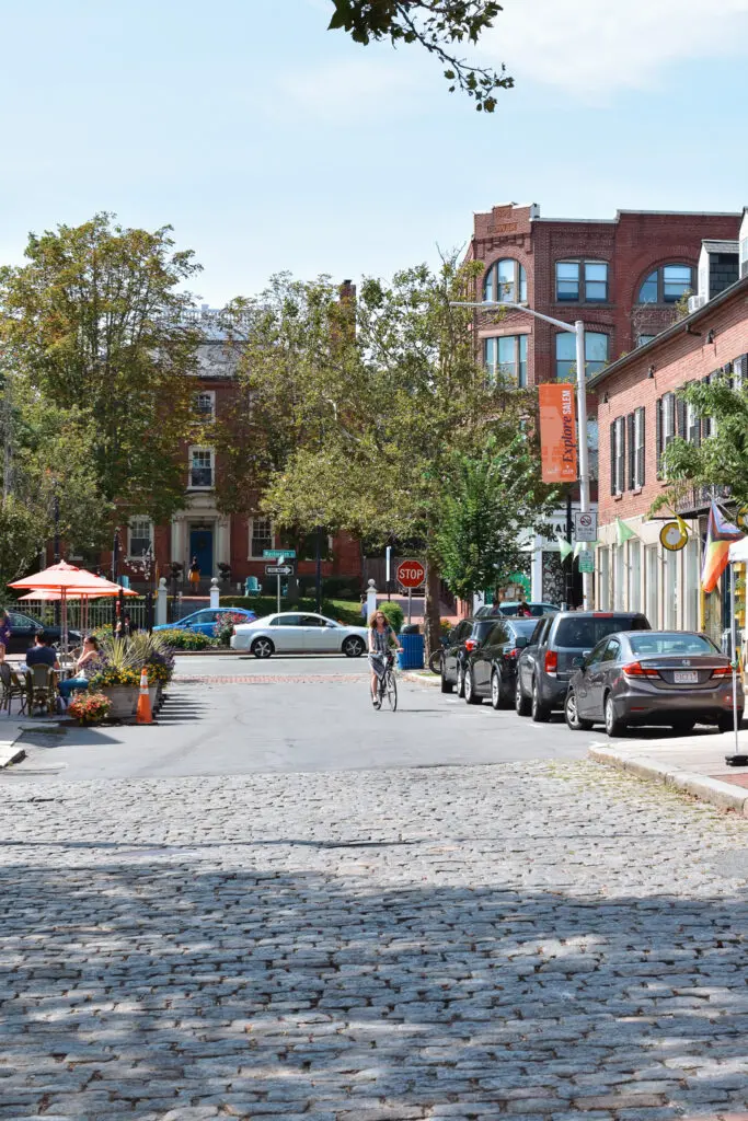 A Witchy Bachelorette Getaway: 48 Hours in Salem, Massachusetts 13 - Cats & Coffee Salem, Massachusetts