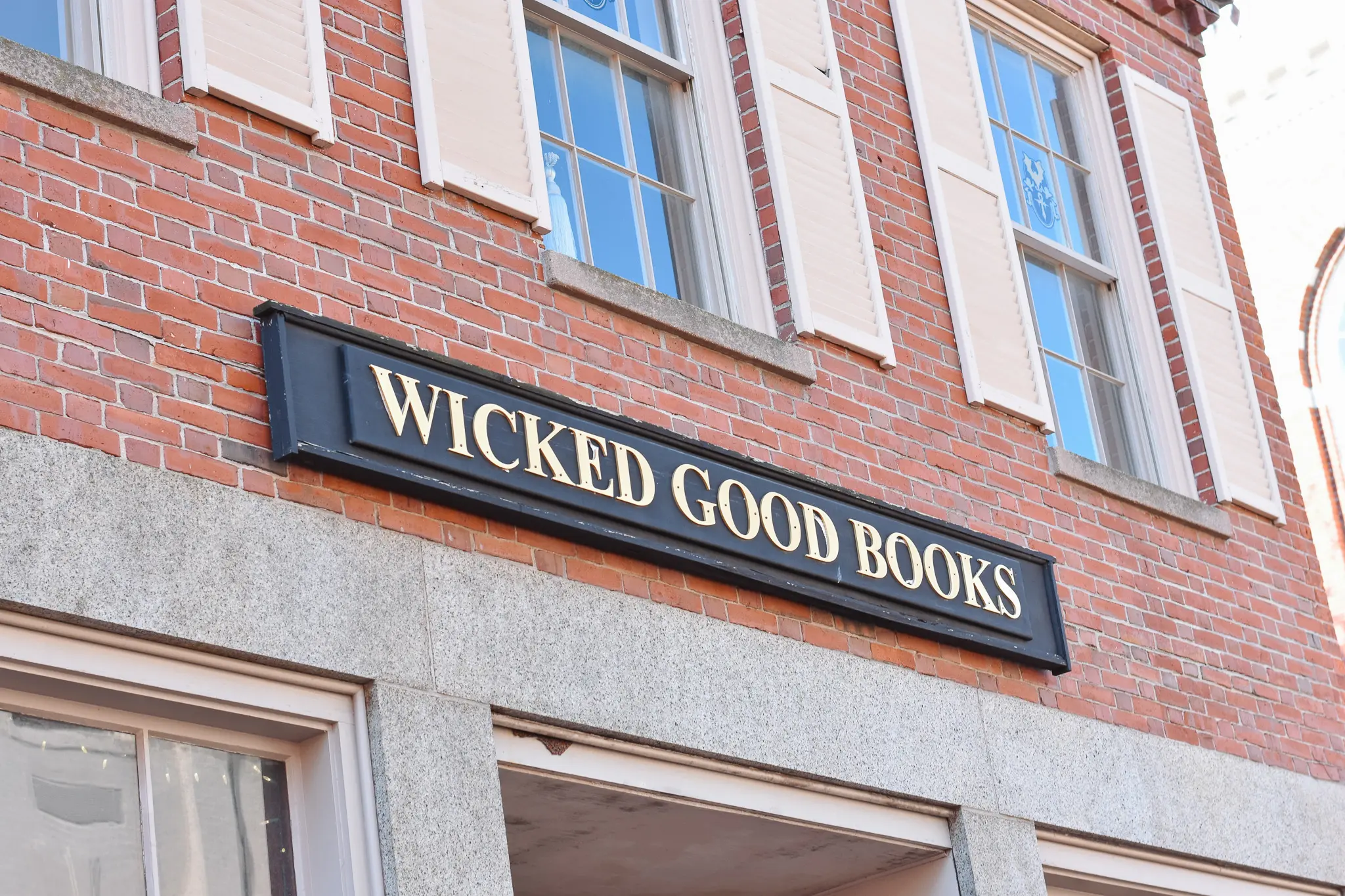 A Witchy Bachelorette Getaway: 48 Hours in Salem, Massachusetts 7 - Cats & Coffee Wicked Good Books in Salem, Massachusetts