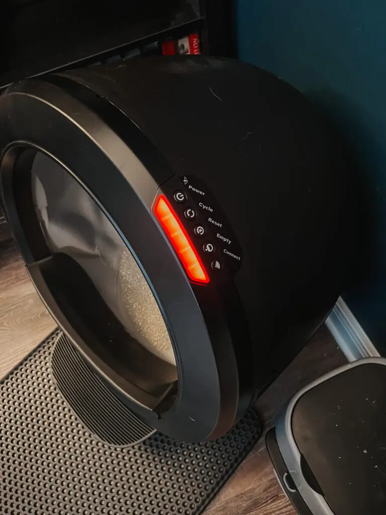 Litter-Robot 4 12 - Cats & Coffee