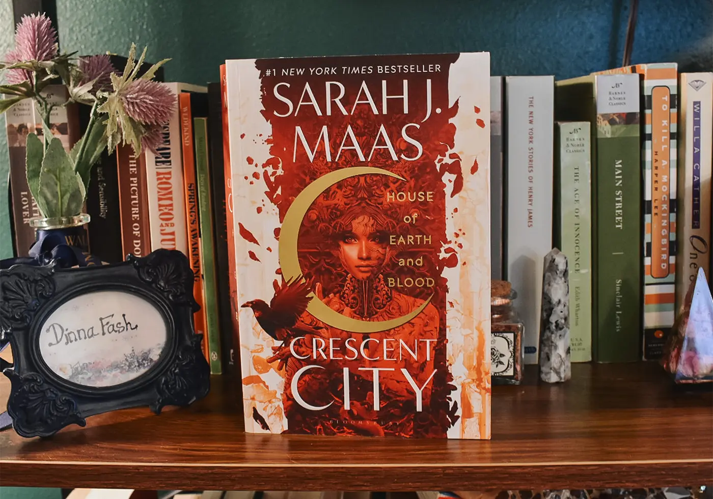 Crescent City 1 Sarah J Maas2 - Cats & Coffee Crescent City 1 Sarah J Maas2