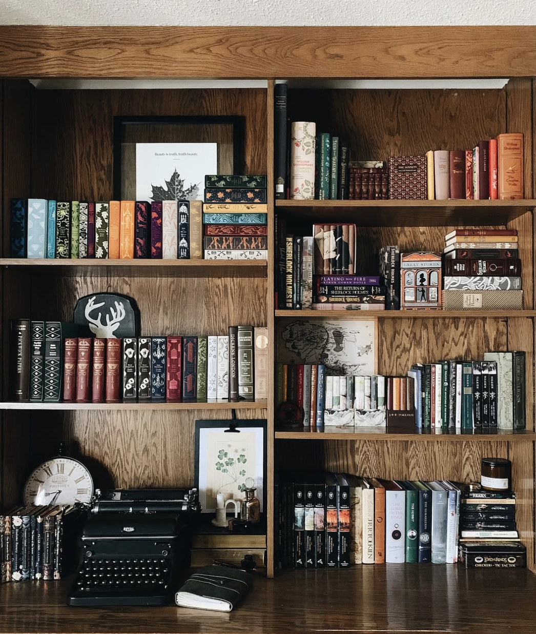 Pages Cup Bookshelf - Cats & Coffee @pagesandcup bookshelf