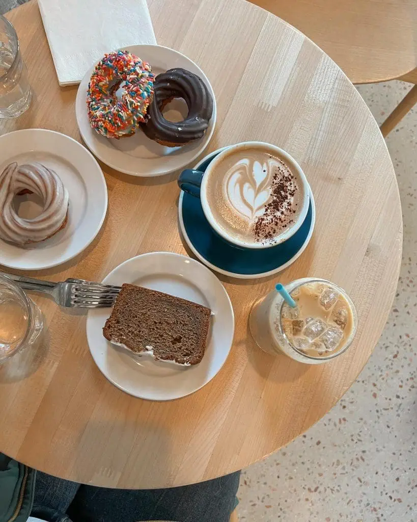 Willas Restaurant Willas Provisions 3 - Cats & Coffee Iced latte and desserts from Willa's in Tampa