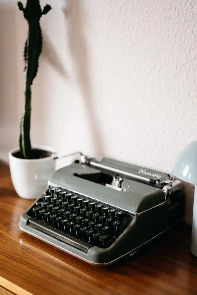 Neutral Interiors - Cats & Coffee New Year Quotes