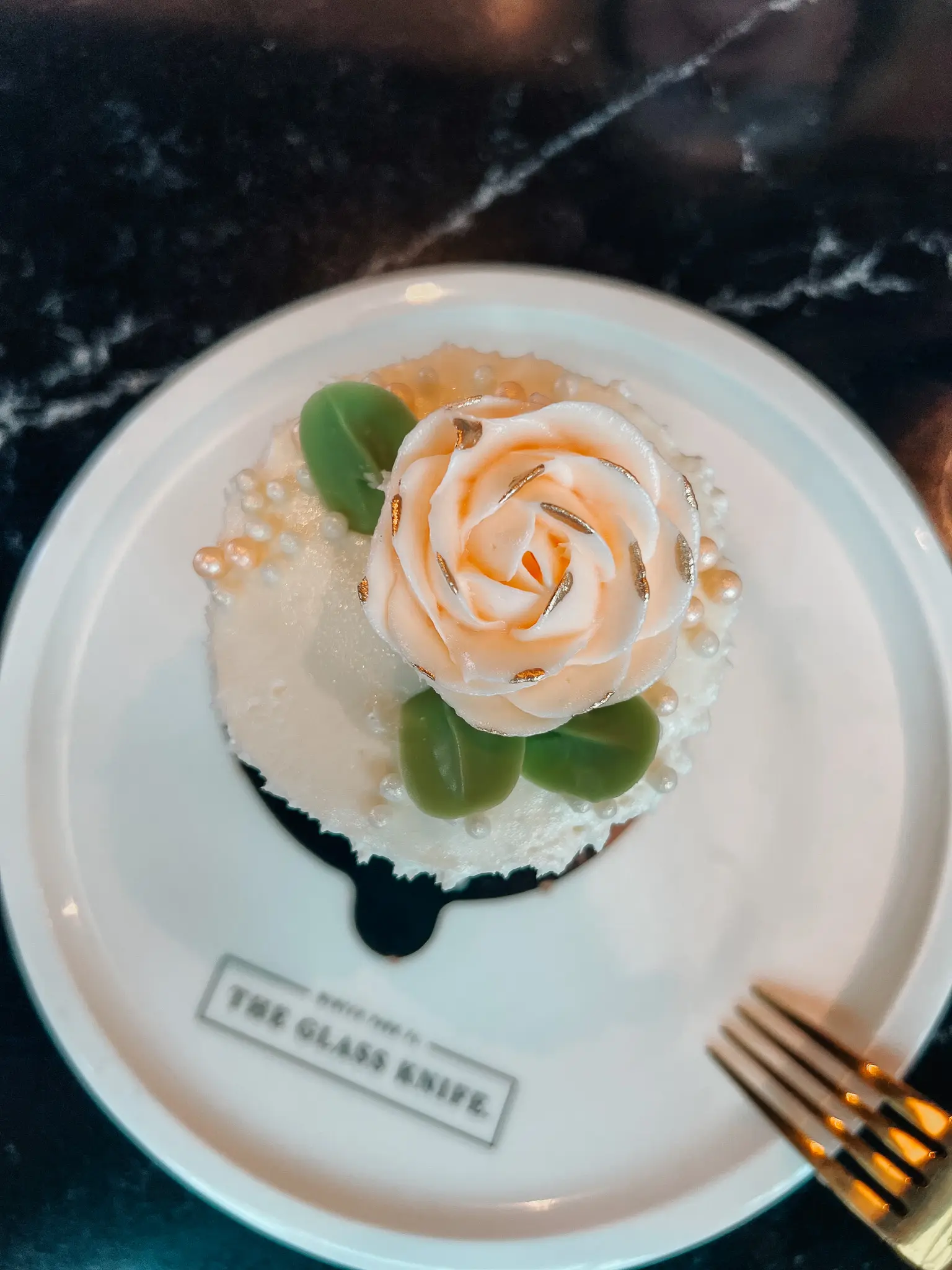 The Glass Knife Rose Cake - Cats & Coffee