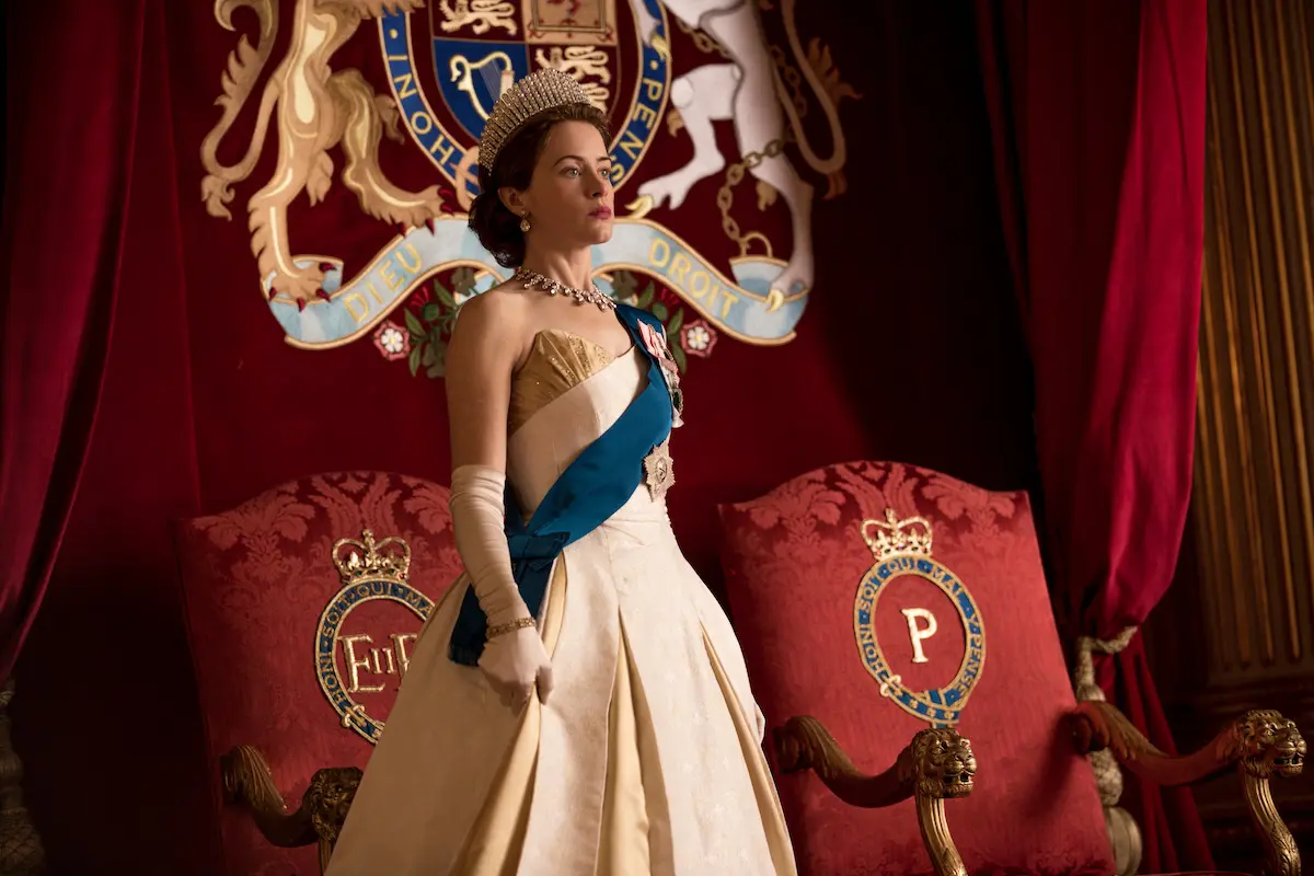 The Crown 3 - Cats & Coffee Claire Foy in The Crown