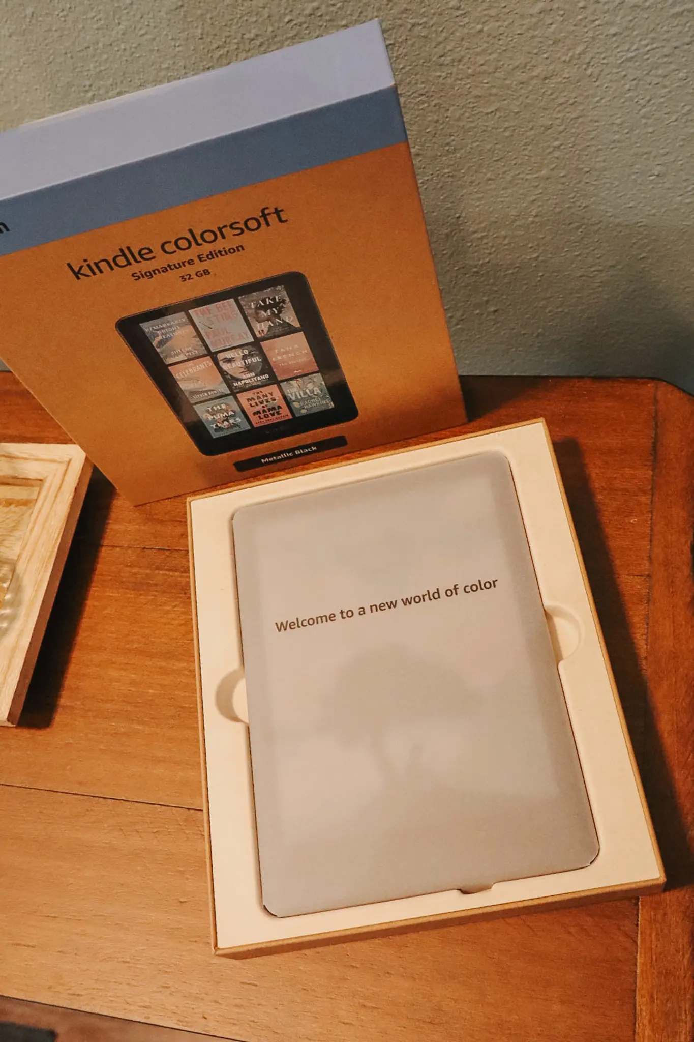 Kindle Colorsoft Review - 8 - Cats & Coffee Kindle Colorsoft Review: Is the New Color Kindle Worth It?