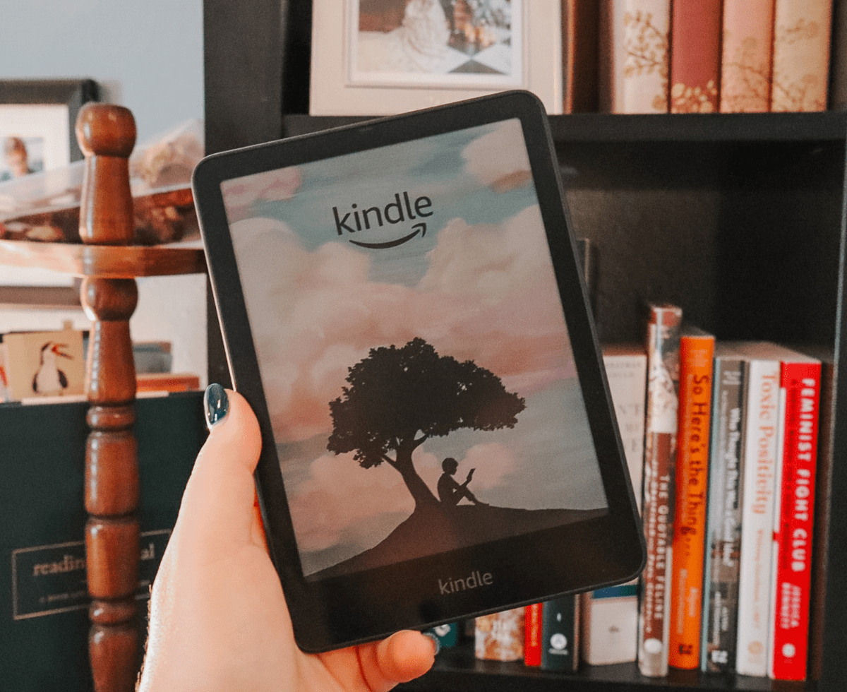 Kindle Colorsoft Review CP - Cats & Coffee Kindle Colorsoft Review