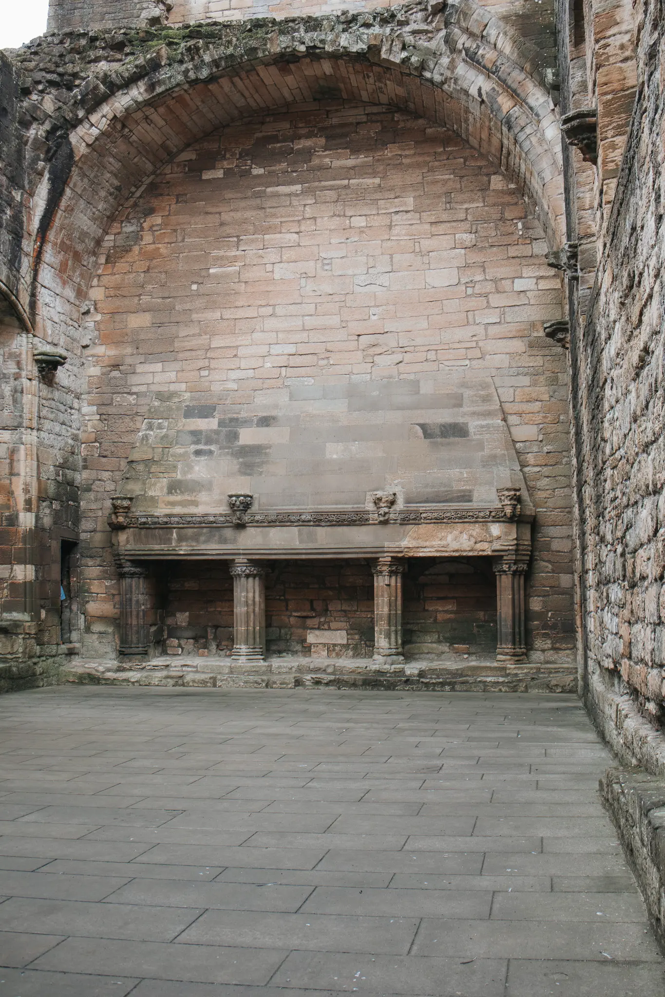 Linlithgow Palace Great Hall in Scotland - Cats & Coffee Linlithgow Palace Great Hall in Scotland