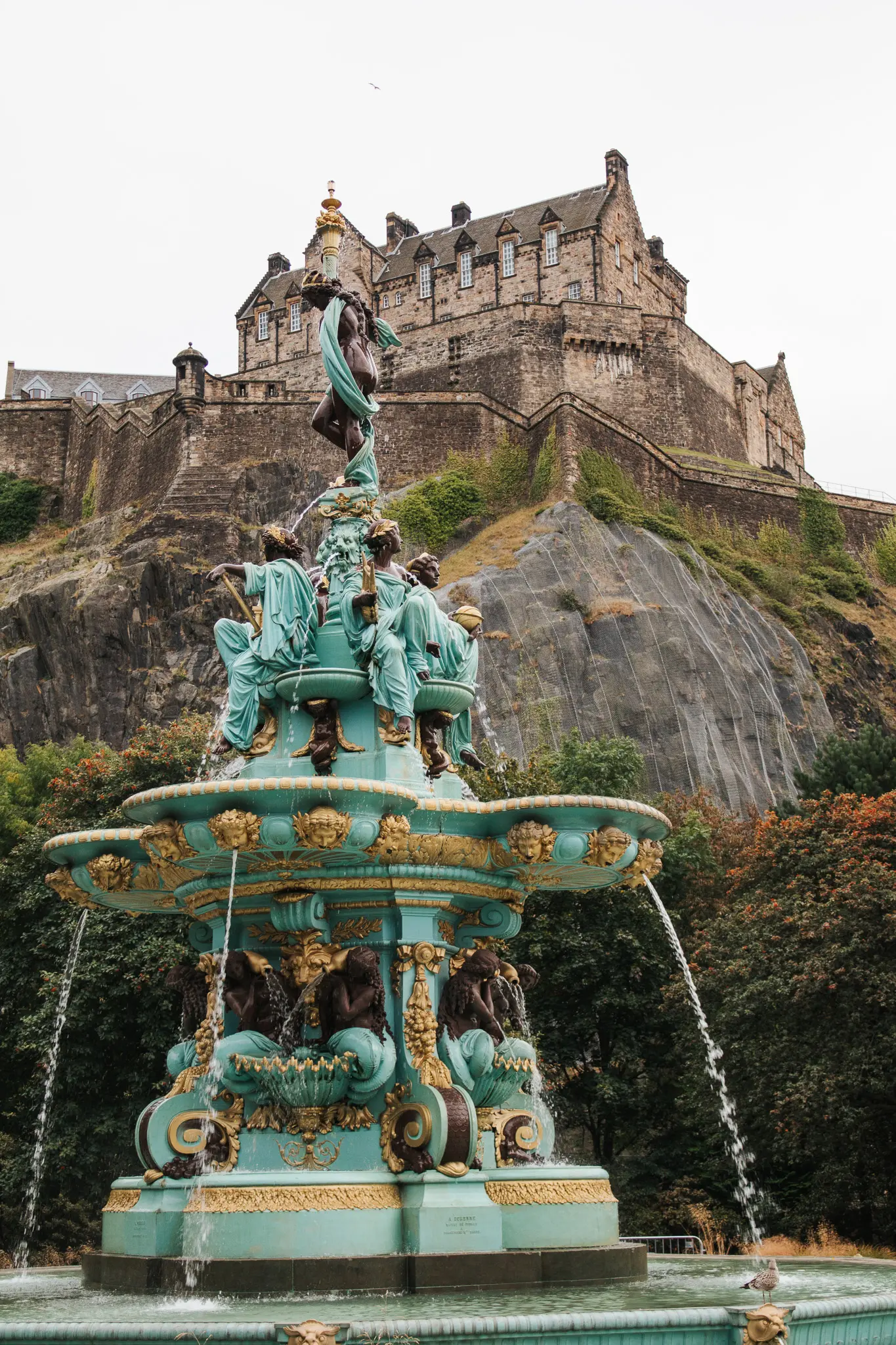 Scotland Honeymoon 29 - Cats & Coffee The Ross Fountain and Edinburgh Castle