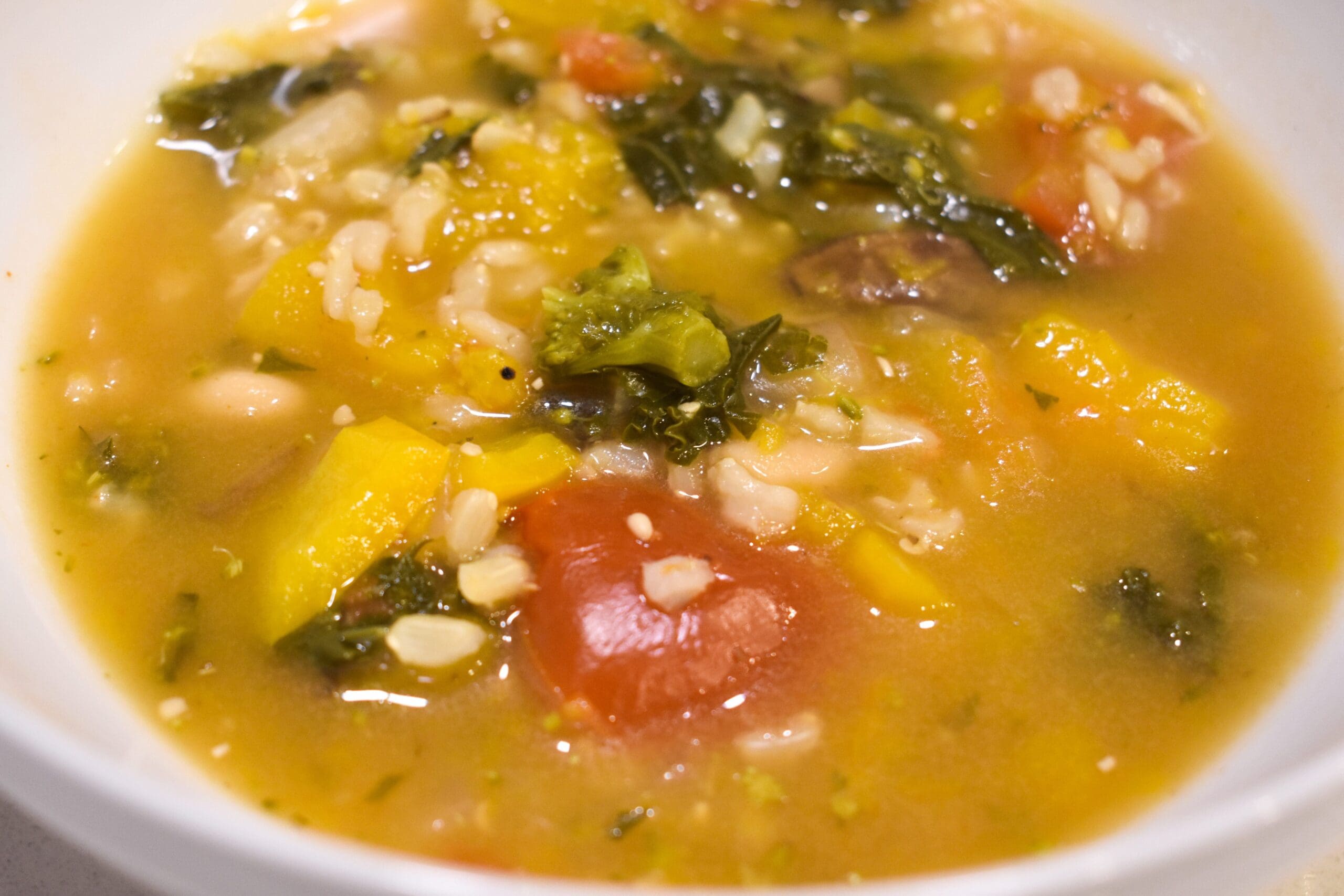 Easy Instant Pot Vegetable and White Bean Soup