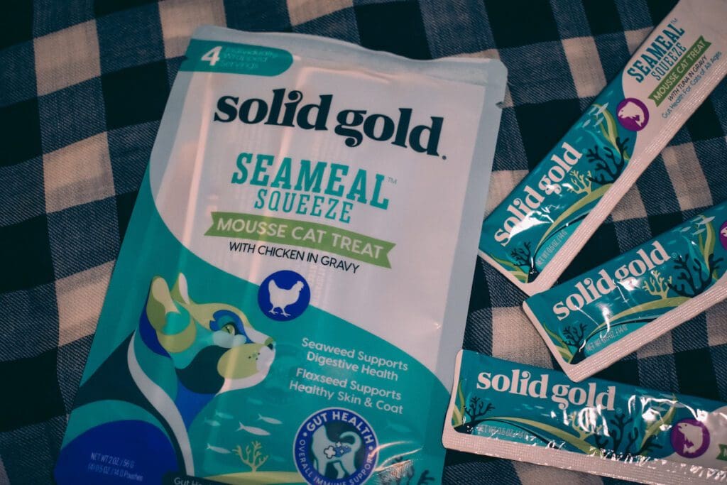 Cat Mom Life Solid Gold SeaMeal Squeeze