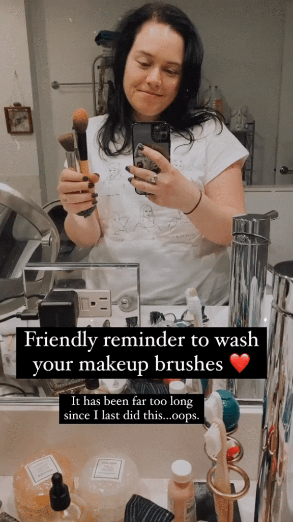 Here's How To Clean Your Makeup Brushes And Sponges